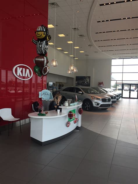 Midtown kia - Contact. Midtown Kia of Tulsa. 4747 S. Yale Ave. Tulsa, OK 74135. Sales: 918-922-9632. Service: 866-942-4701. Parts: 866-913-0834. Loading Map... No Matter What Size Or Shape, You're Sure To Find The Exact Kia …